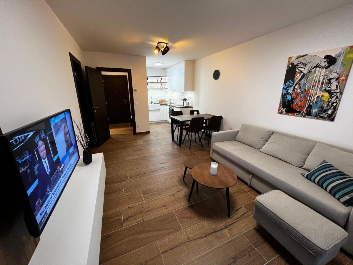 Apartment U Satoshiho *