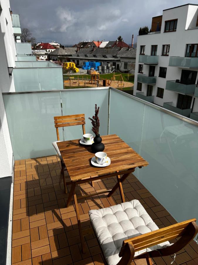U Satoshiho Apartment *